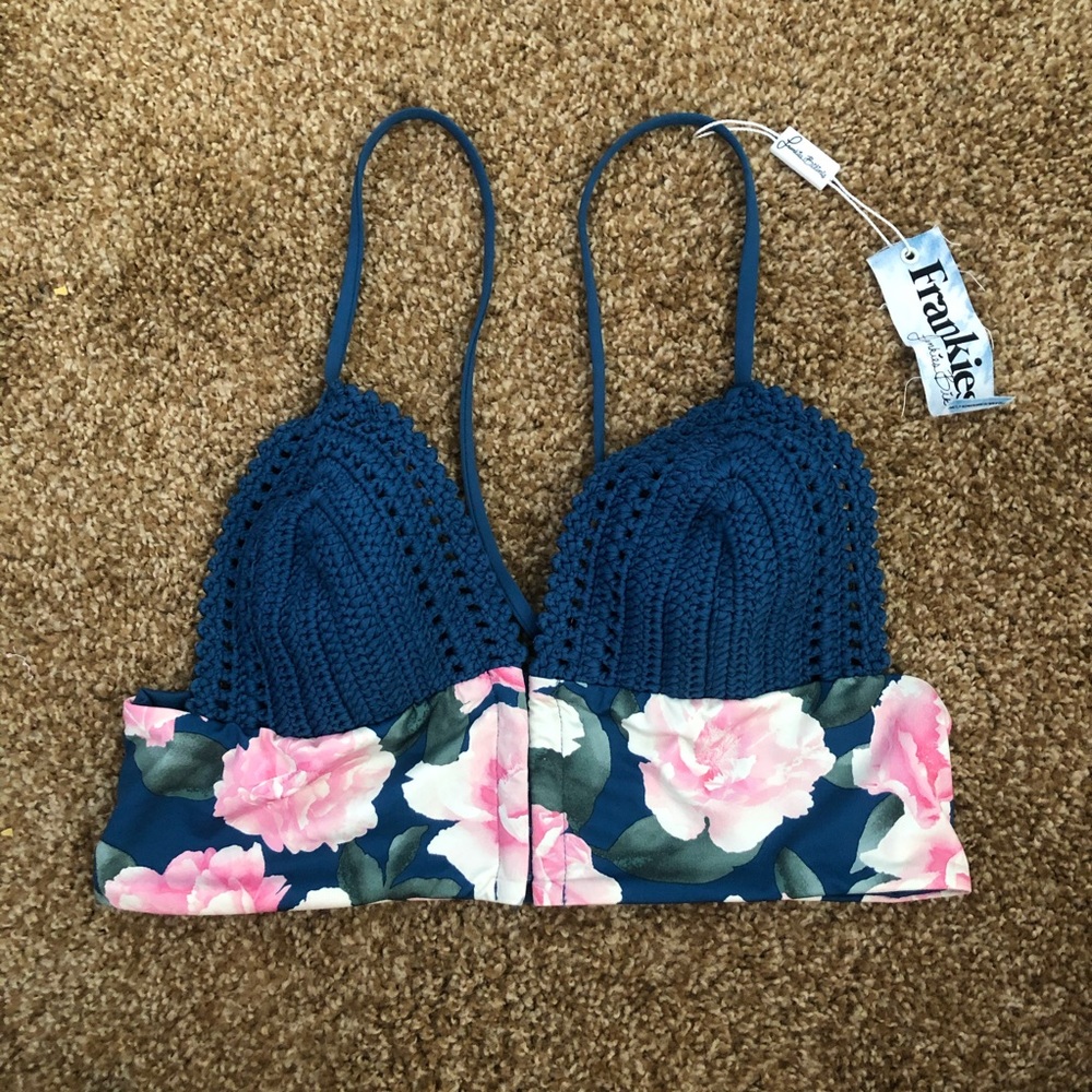 Frankies Bikinis Ayla Top NWT